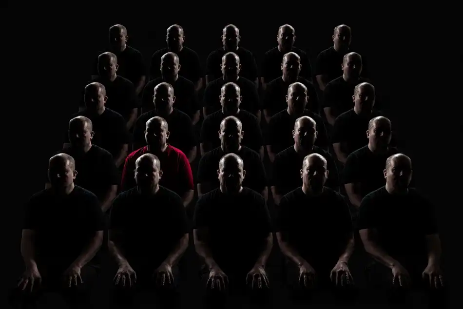 Damstén, Petri: L'individu?