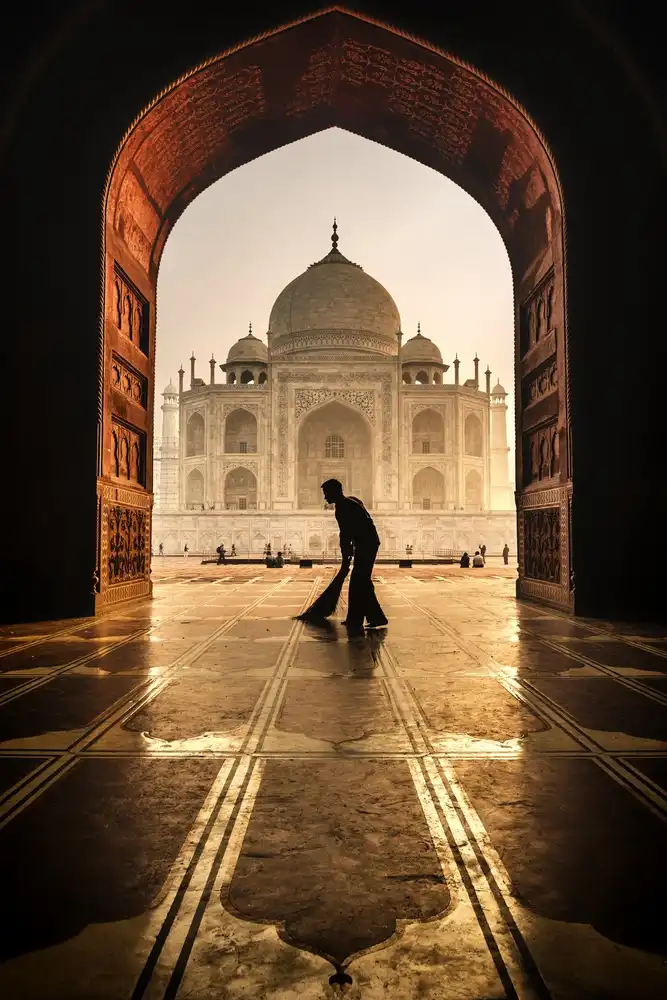Stranak, Pavol: pulitore taj mahal