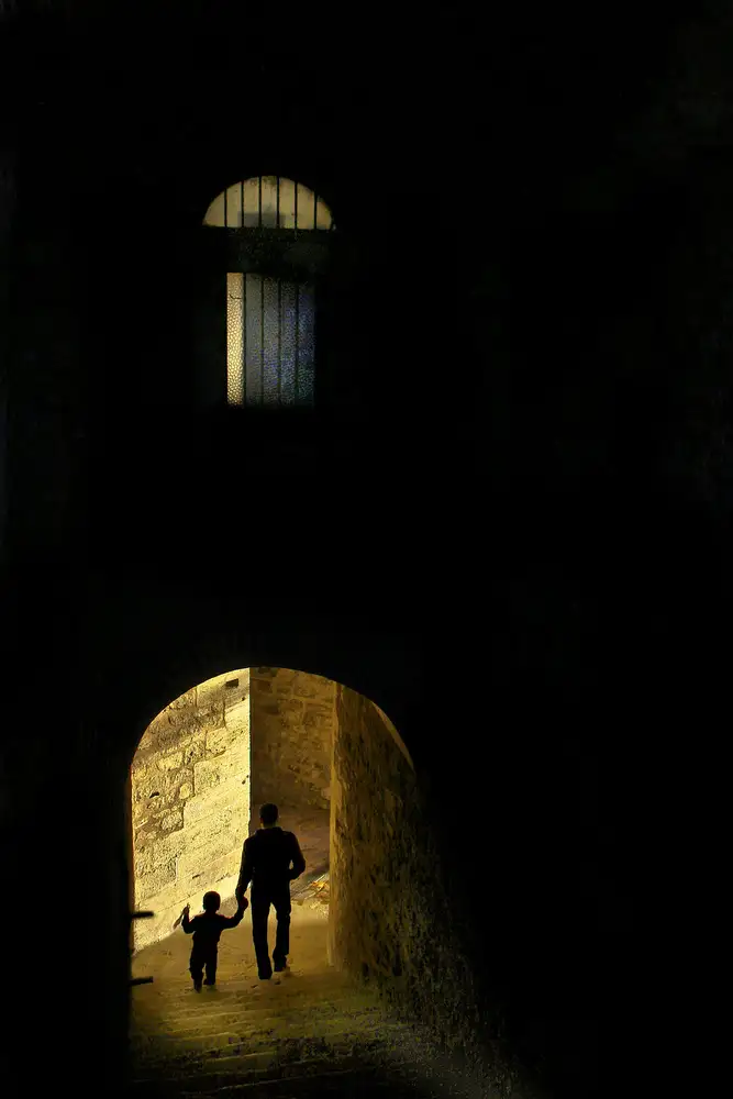 Basa, Emine: passage