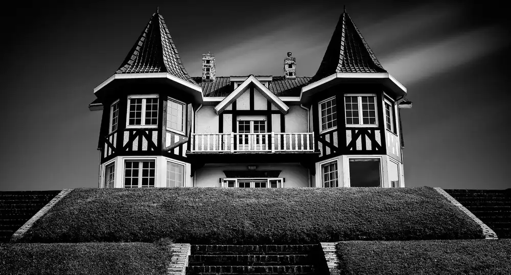 Mattheyses, Eric: Villa Normandie