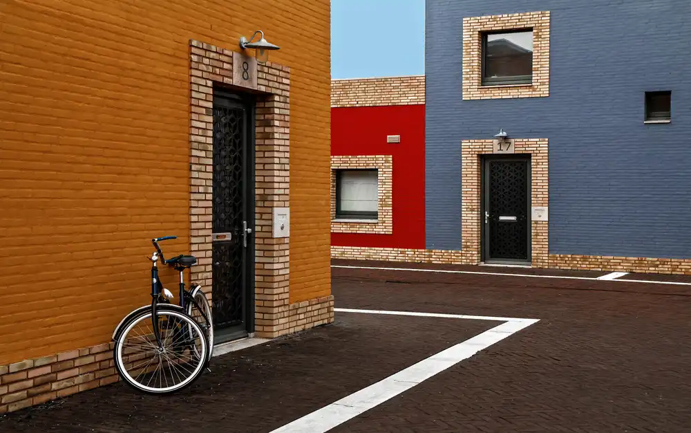 Claes, Gilbert: facciate colorate
