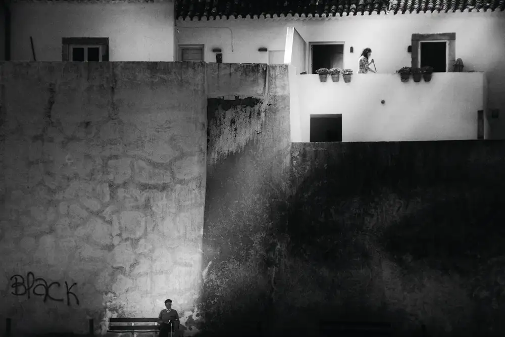 Mexia, Laura: Dipingilo di nero