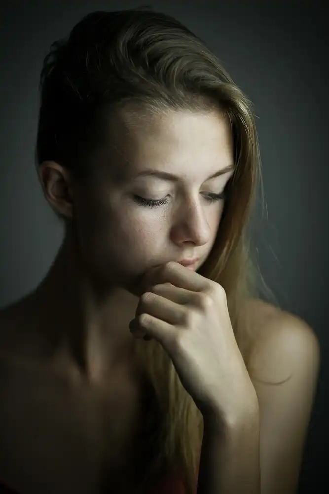 Neer, Ildiko: Guardar un secreto