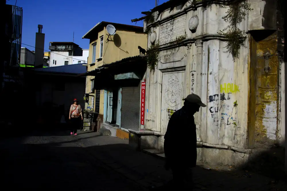 Kadir: Schatten und Licht