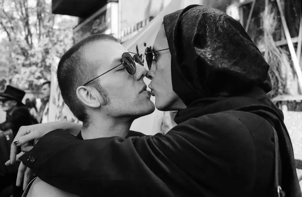 Matthes, Dieter: Der Kuss (aus der Serie „Boy meets girl (boy)“)