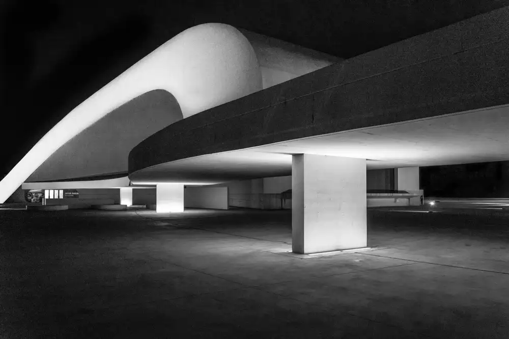 (laGrange), Vangindertael Luc: Archi da notte