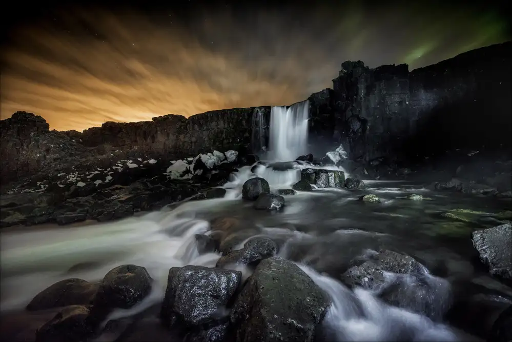 Coenders, Chris: Island