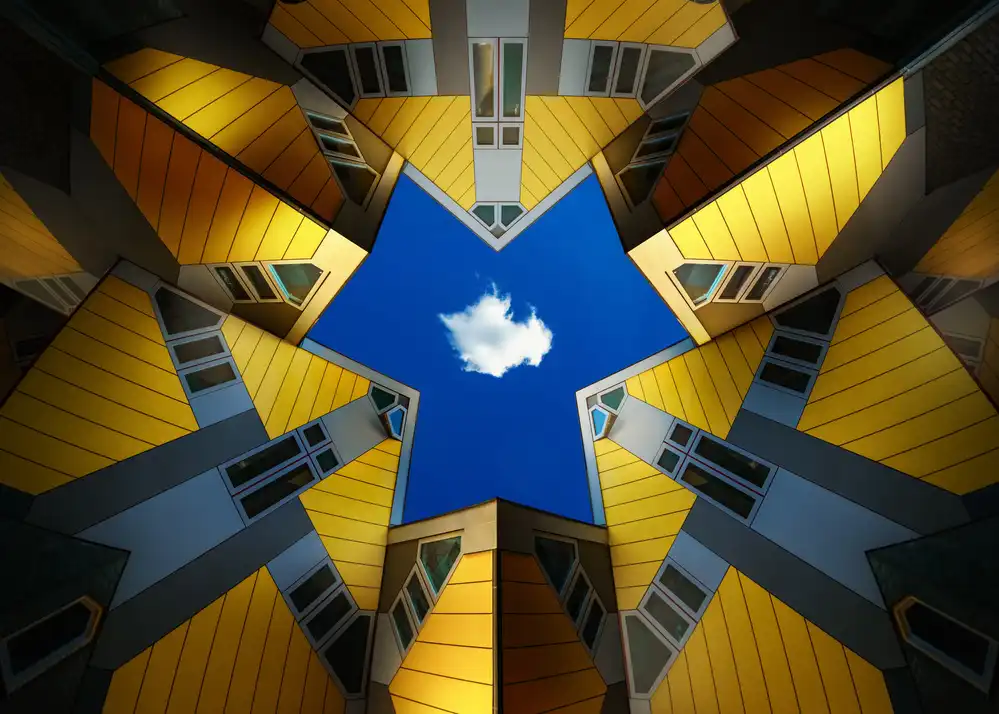 Miguel, Pablo Juan: Cubic cloud