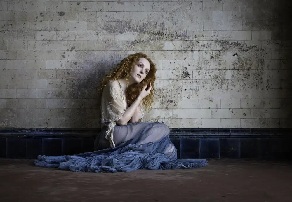 Studio, Catchlight: Blu solitario
