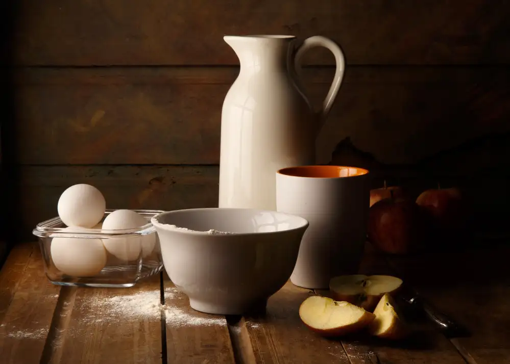 Laercio, Luiz: Still Life with eggs and apples