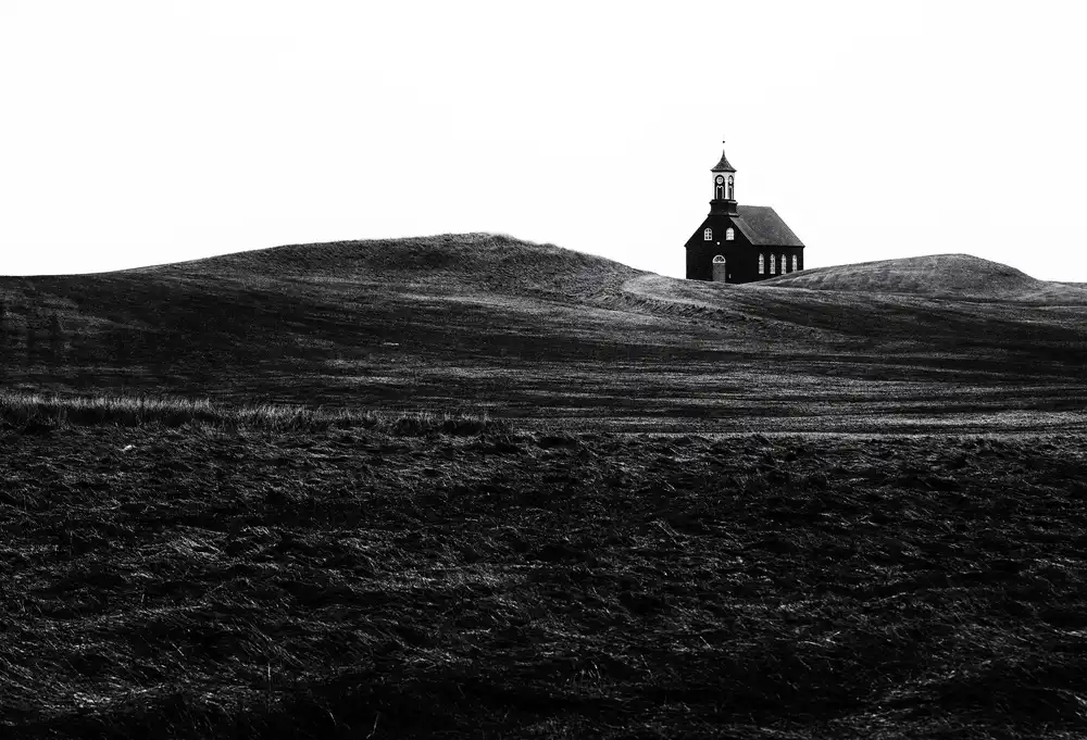 Oncete, Julien: Chapelle noire