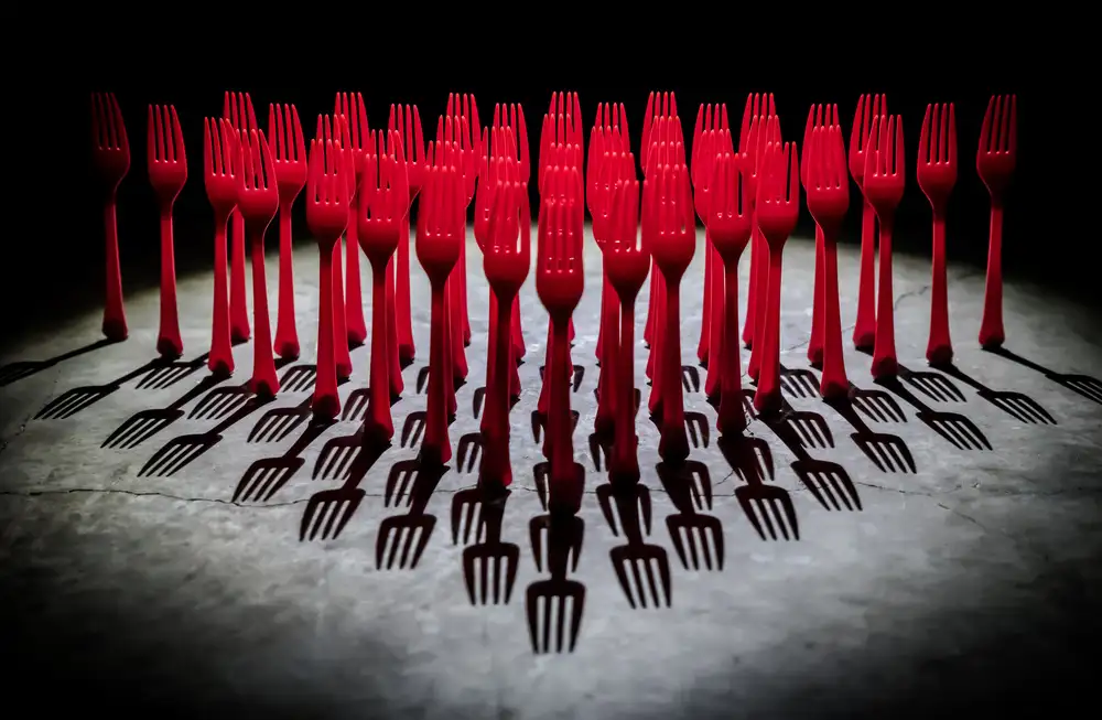 Melnotte, Mike: La minaccia rossa