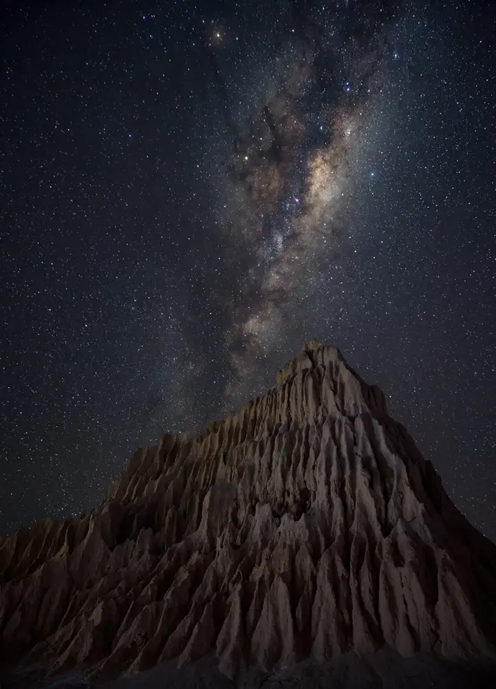 Zhu, Jingshu: Piramide di Mungo