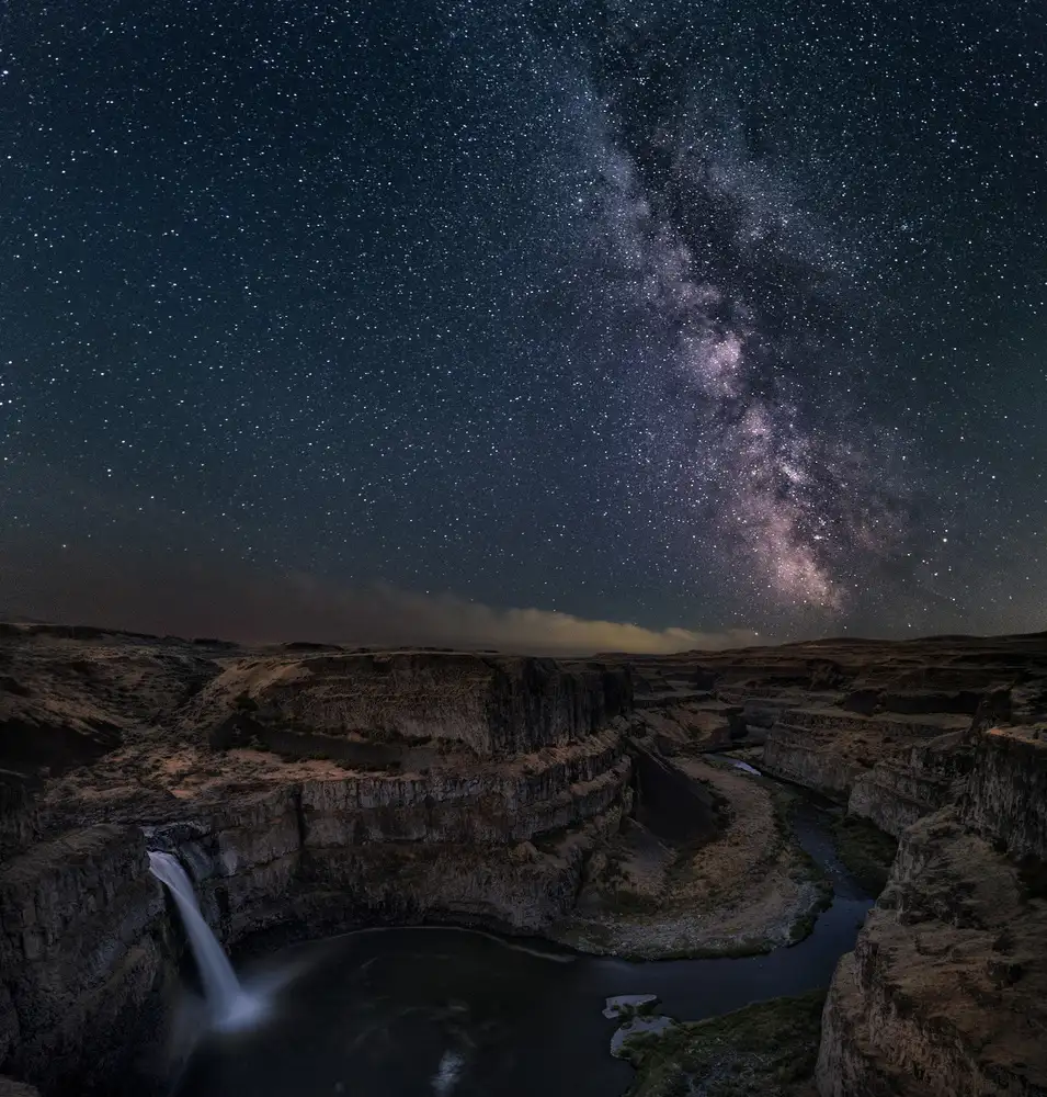 Jacobs, Lydia: Mléčná dráha nad Palouse Falls