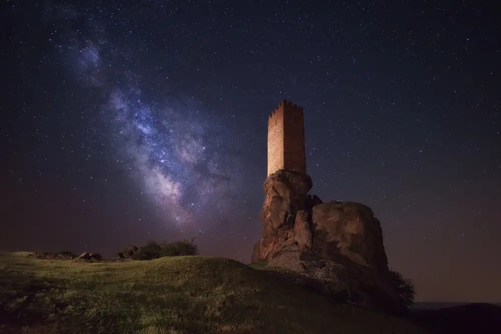 Alvaro, Alberto: Nacht im Tower of Joy