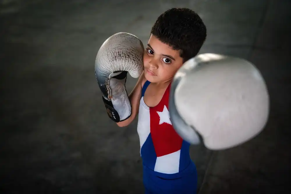 Wang, Zeqiang: Boxing boy