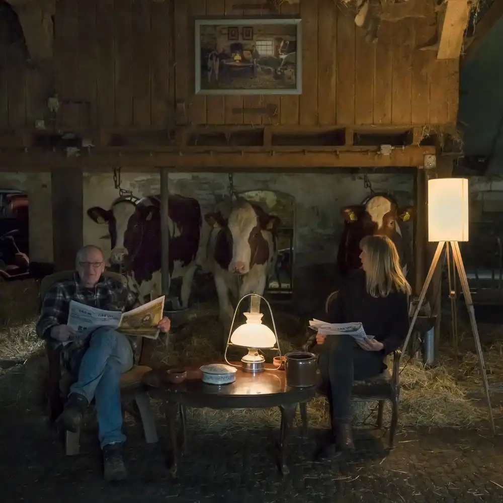 Bosch, den Gert: Leggere i giornali