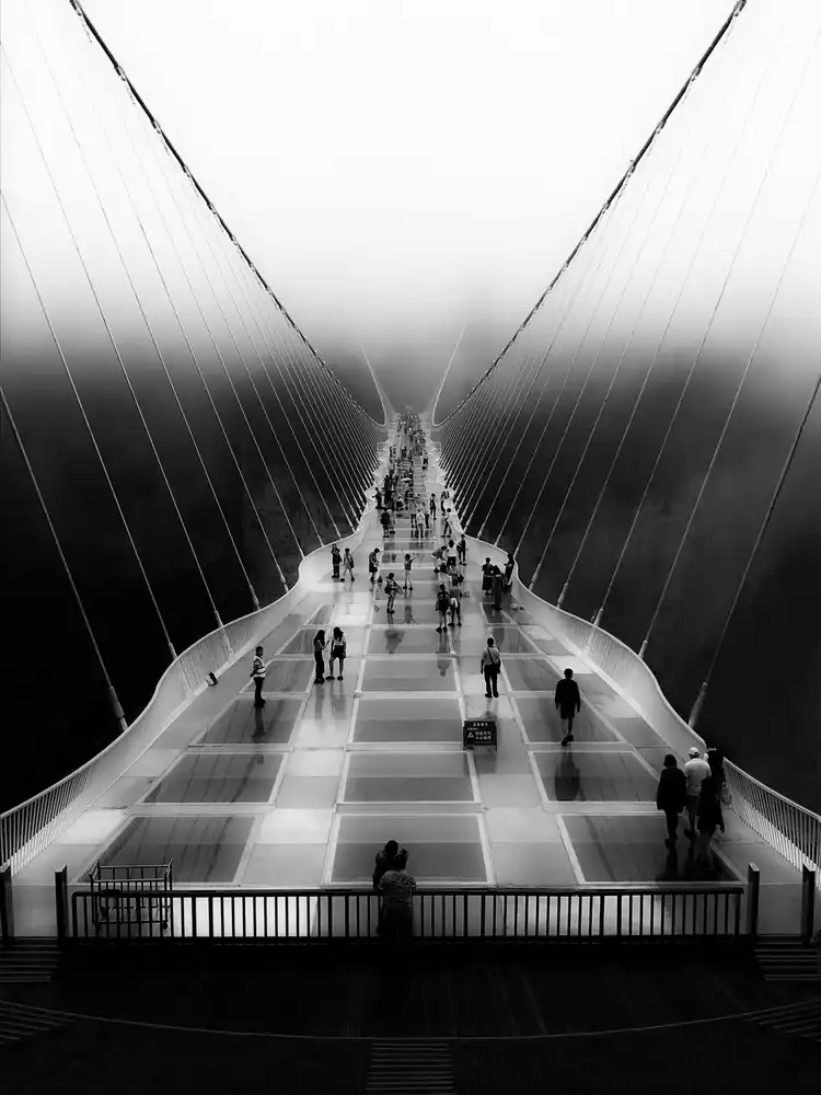 Azevedo, Olavo: Über die Brücke