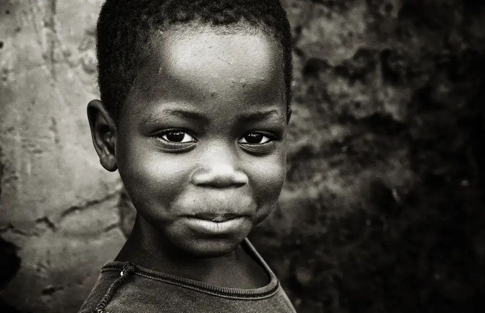Molina, Elena: Puro sguardo,Benin