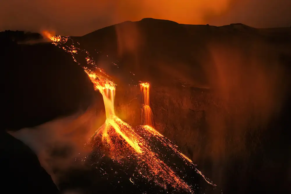 Ingibergsson, Bragi: Corriente de lava