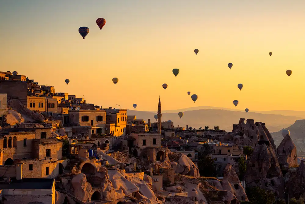 Pancareken, Yavuz: Alba sulla Cappadocia
