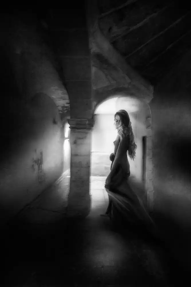 Gerber, Charlaine: ...e perché sei così silenzioso adesso,in piedi sulla soglia....