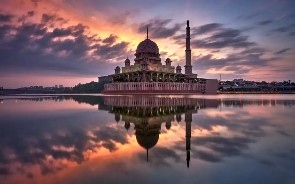 García, M. Jesús: Moschea di Putrajaya