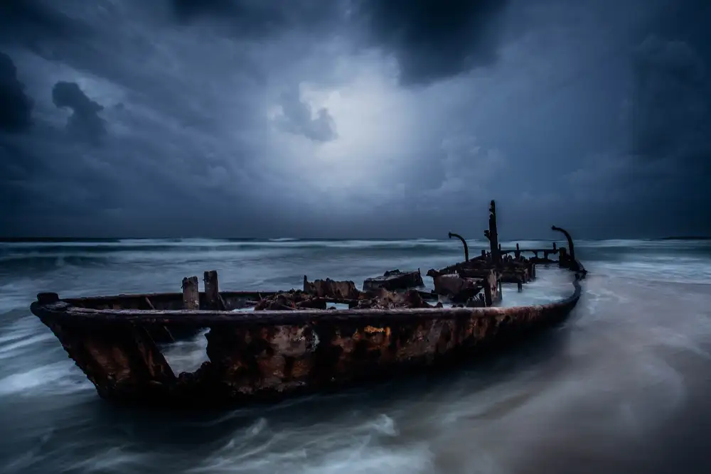 Kazamil, Farid: La vecchia nave