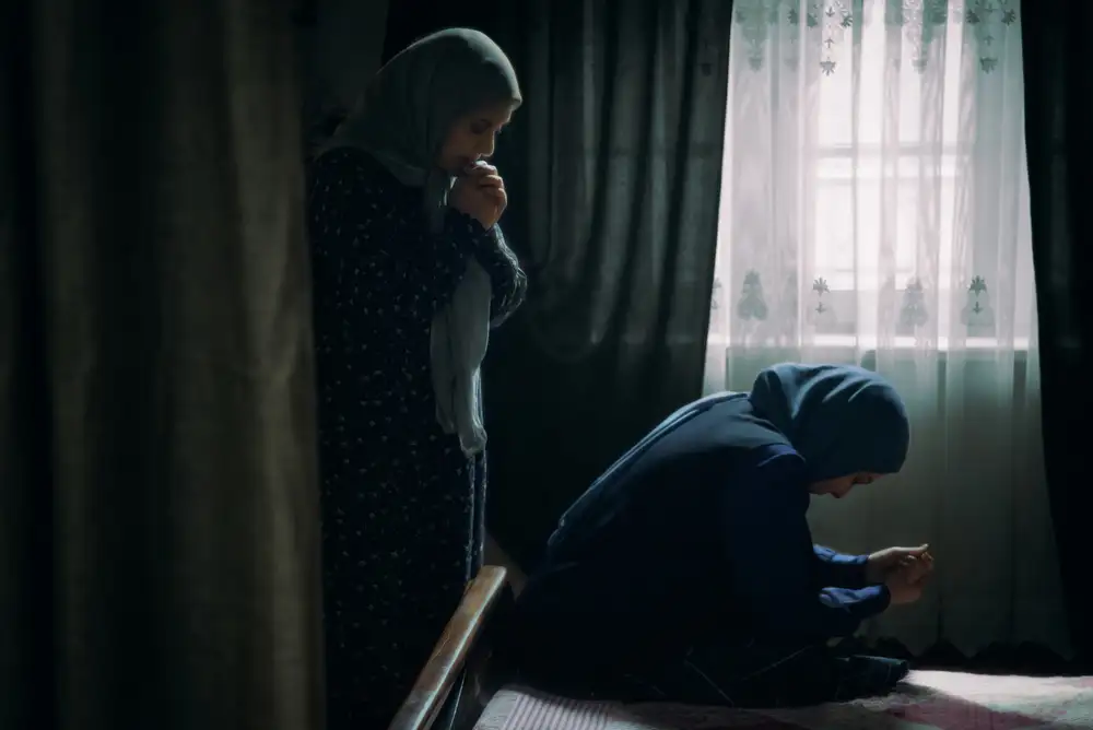 Rafiezade, Poorya: Havaliye Paiez-Serie