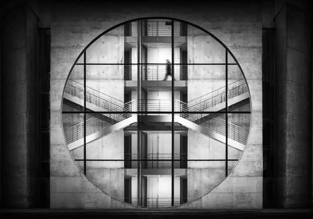 Groen, De Maurits: crossing stairs