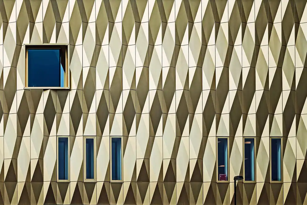 Maastricht, van Henk: Modello del muro