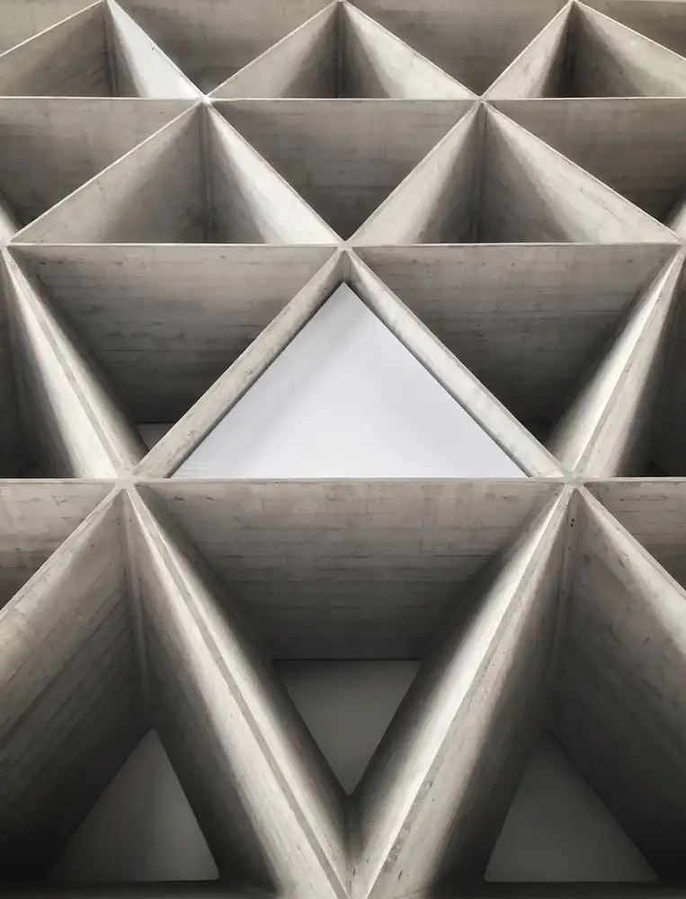 Schulz, Alexej: Triangular