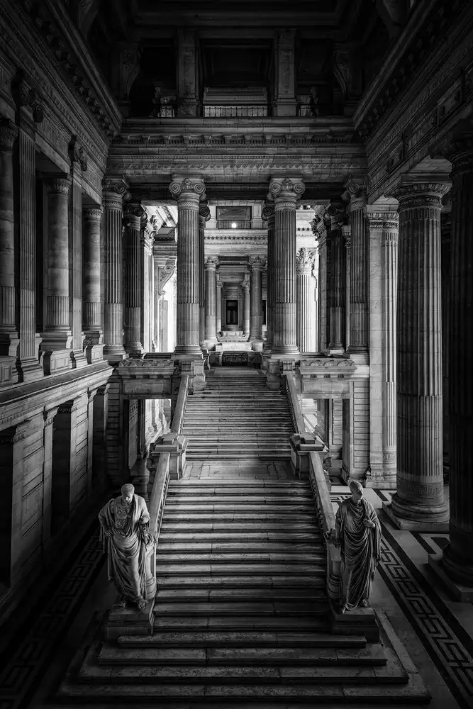 Pfeiffer, Peter: Striking stairway