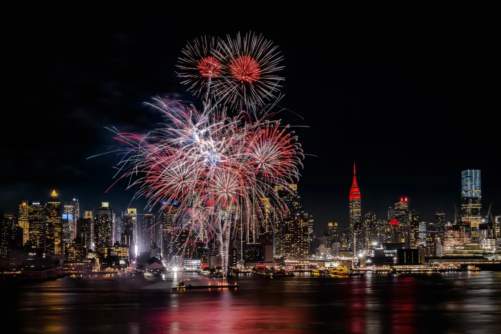 Wei,, (David) Dai,,: New York festosa
