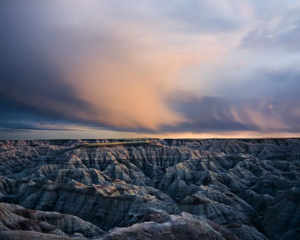 Fan, John: Soumrak nad Badlands
