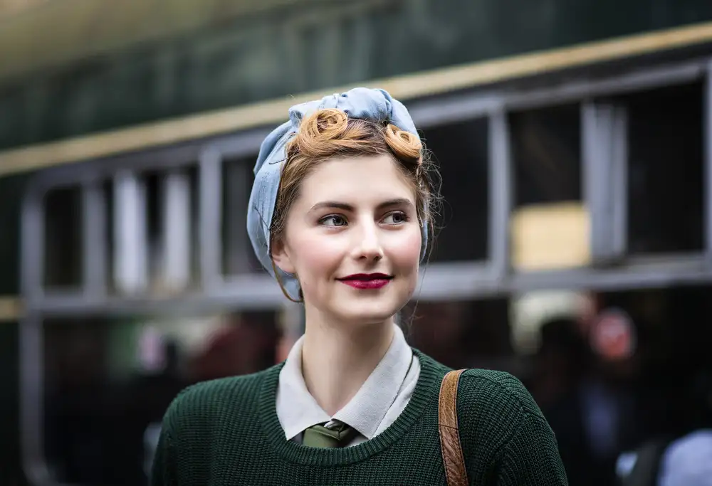 Springgay, Daniel: Land Girl