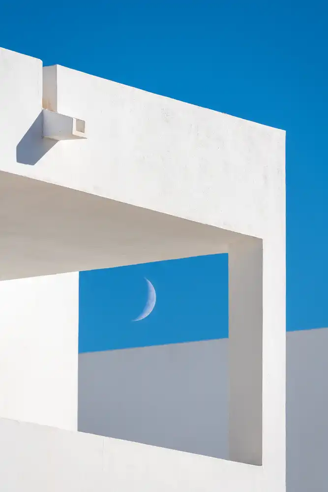 Iacomino, Riccardo Francesco: Fetta di luna nel campo dei colori