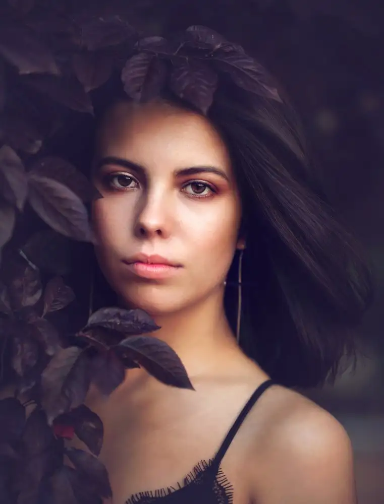 Markova, Tanya: Lei