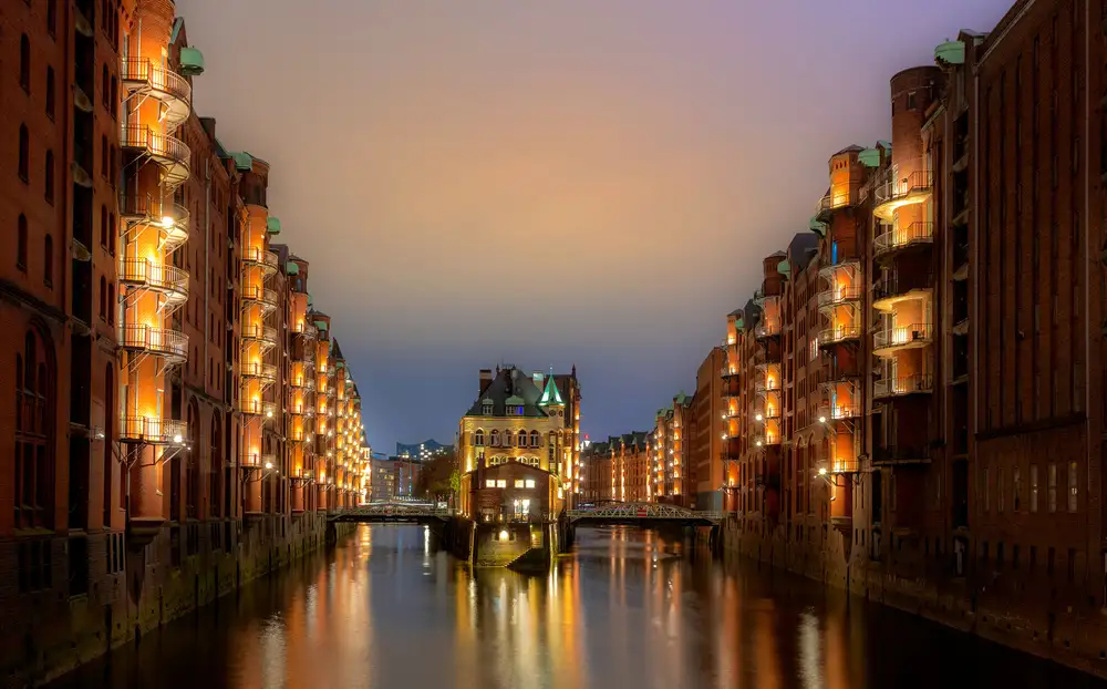 Fischer, Jie: Amburgo Hafen City
