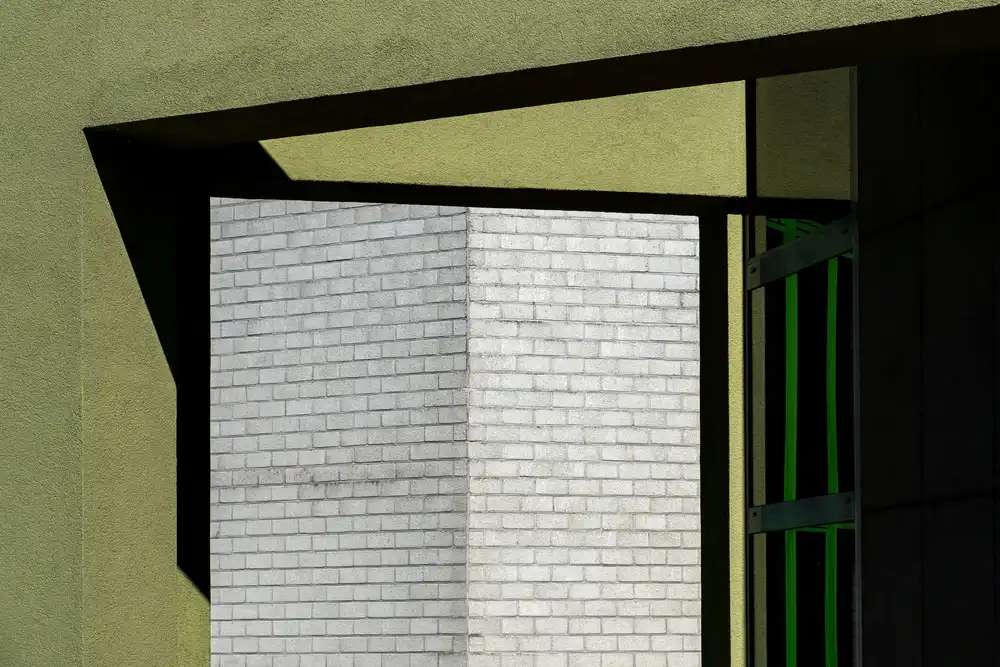 Joosten, Lus: il muro bianco