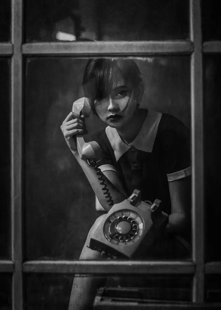 Abdillah, Djayent: Tajemný telefon
