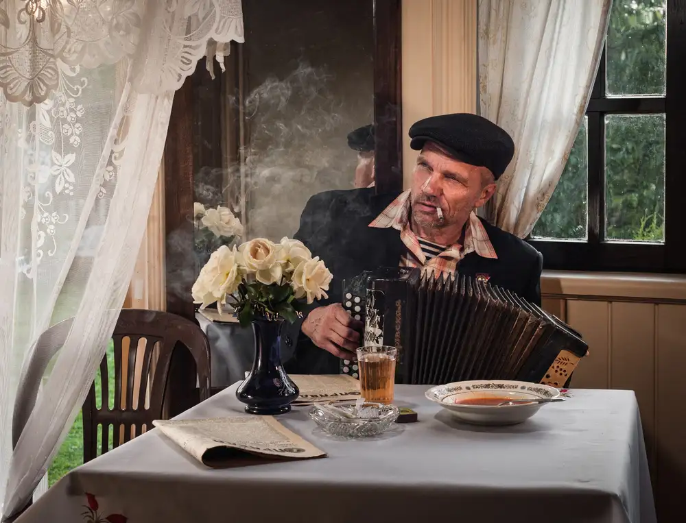 Cherkasov, Viktor: at table