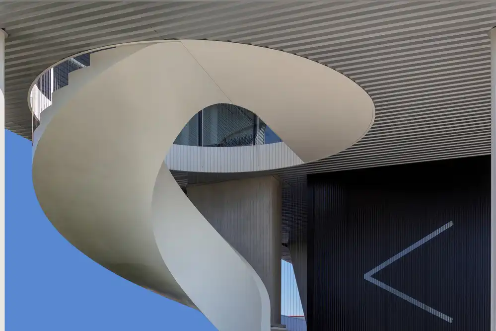 Luycx, Theo: Eingang mit Treppe