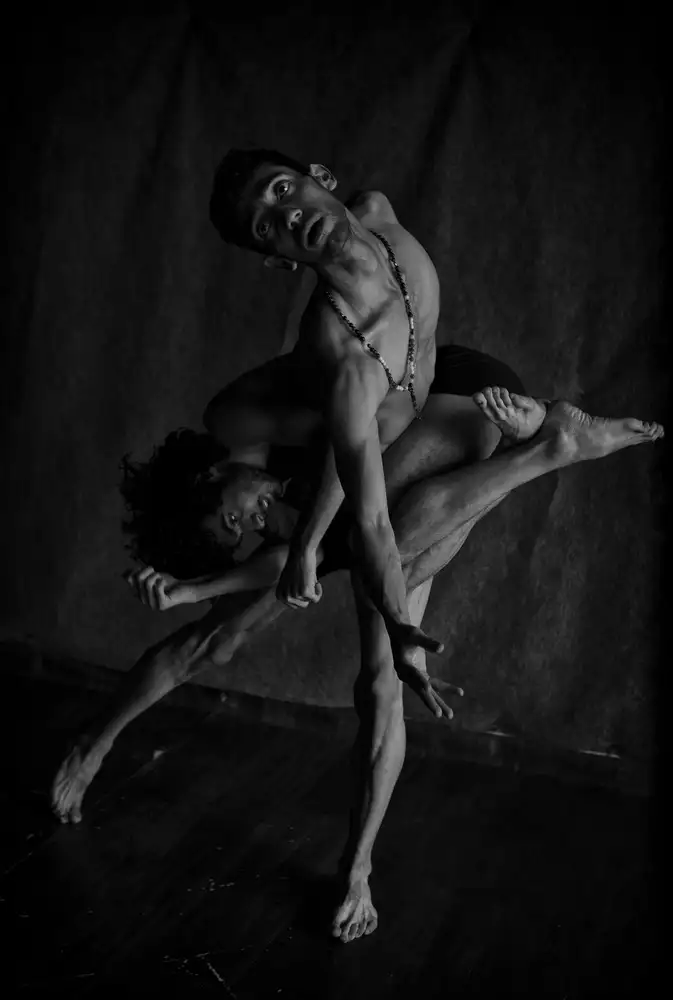 Haghi, Babak: Uomo & uomo