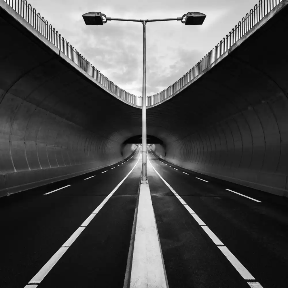 Lai, Jonathan: tunel