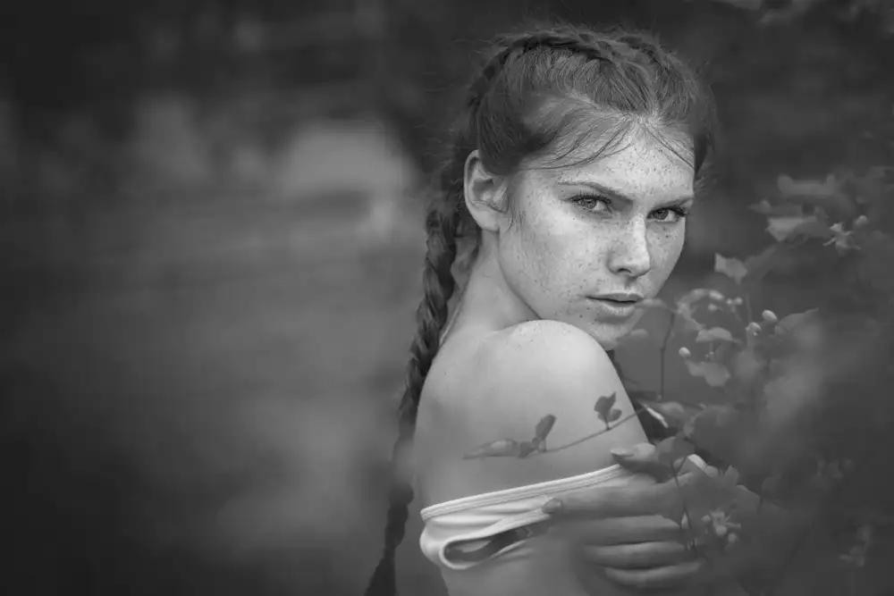 Markova, Tanya: Lei