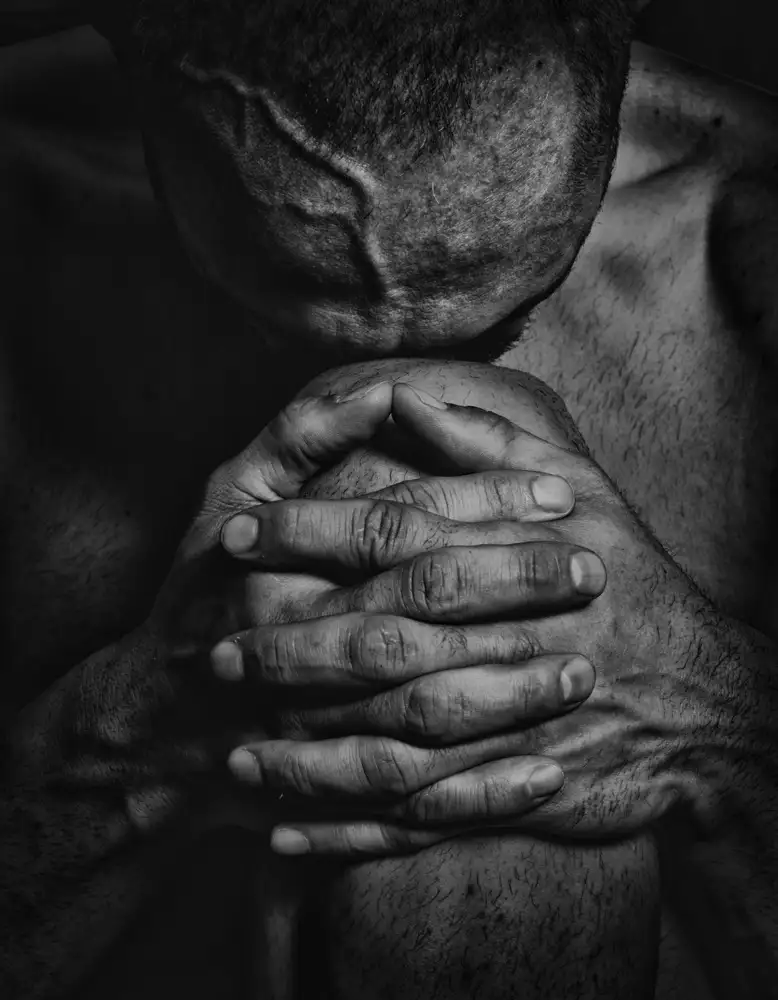 Haghi, Babak: costernazione del corpo