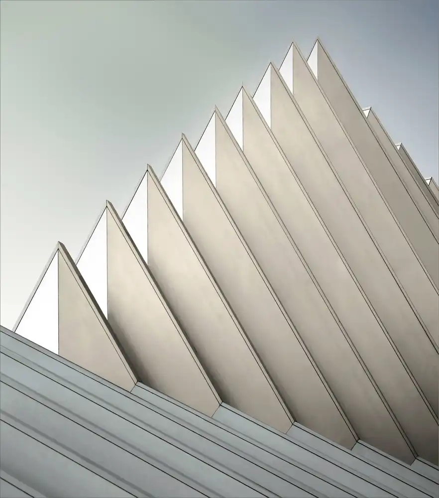 Claes, Gilbert: mur de pyramide