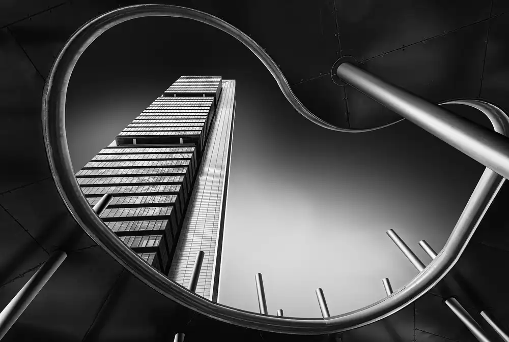 Figueras, Antoni: Foster Tower