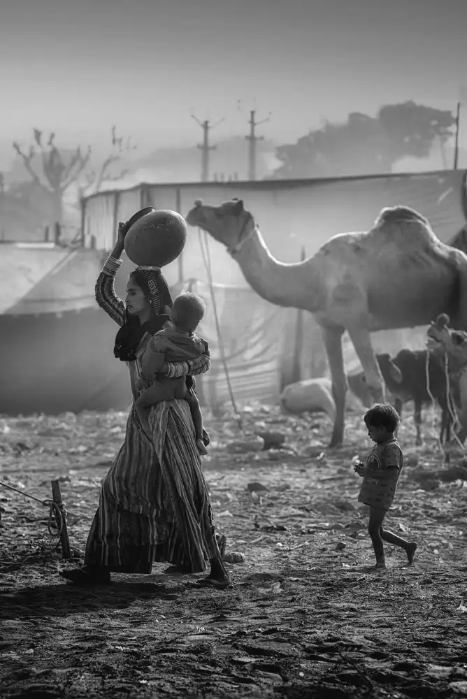 Kalla, Vivek: Mother & Child